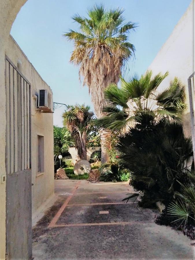 Bed and Breakfast L'Antica Torre à Marsala Extérieur photo